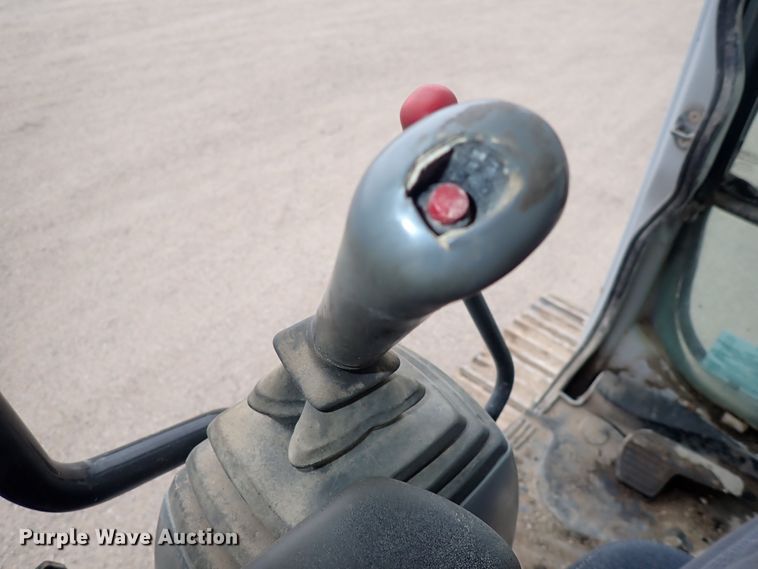 image for item DS7076 2003 Kobelco SK210LC  excavator