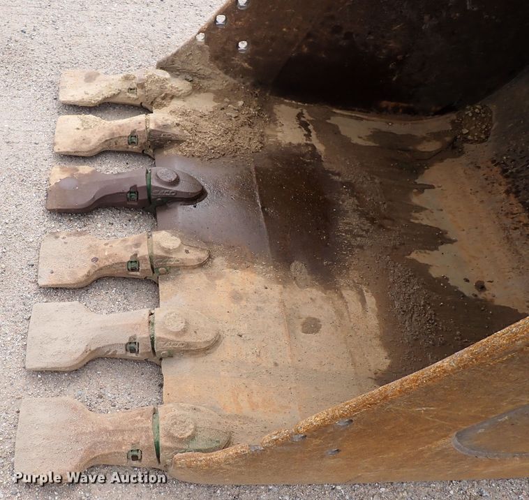 image for item DS7076 2003 Kobelco SK210LC  excavator