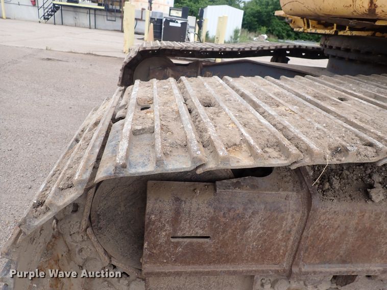 image for item DS7076 2003 Kobelco SK210LC  excavator