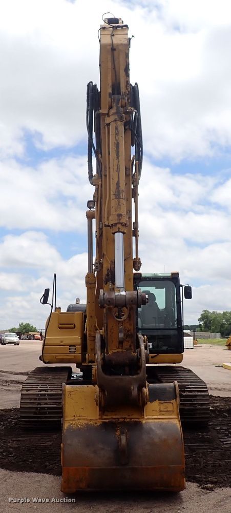 image for item DS7085 2006 Caterpillar 325DL  excavator