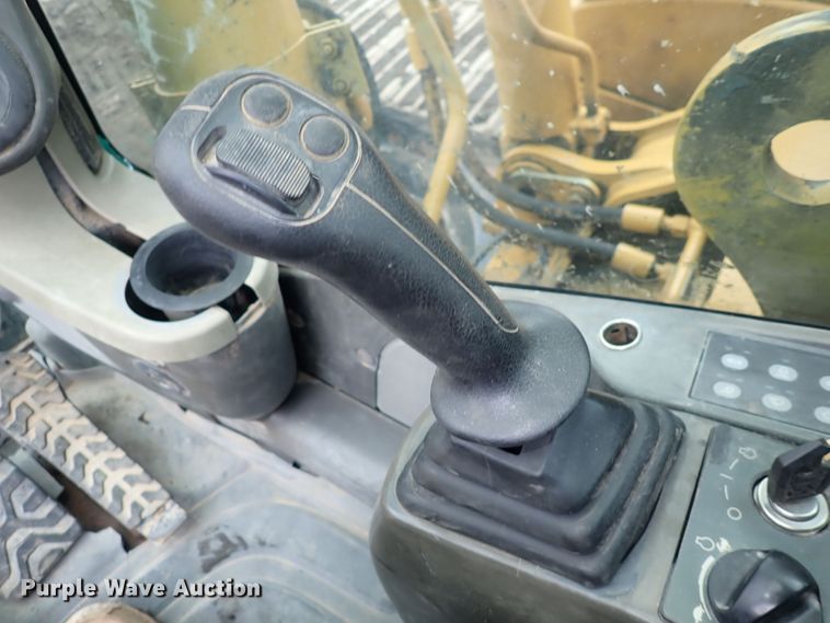 image for item DS7085 2006 Caterpillar 325DL  excavator