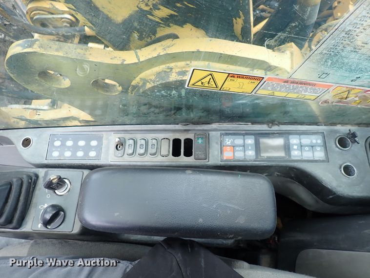 image for item DS7085 2006 Caterpillar 325DL  excavator