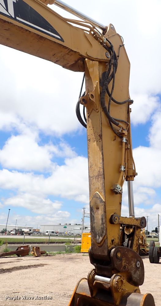 image for item DS7085 2006 Caterpillar 325DL  excavator