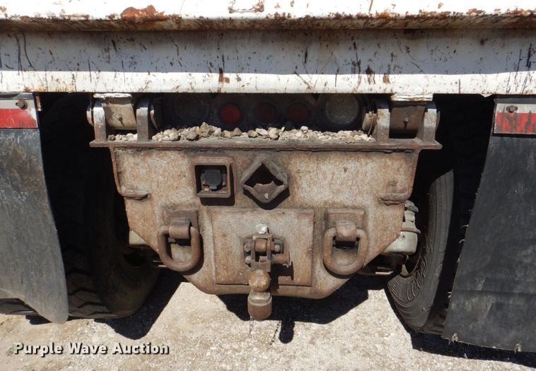 image for item DS8038 1995 Mack RD690S  dump truck