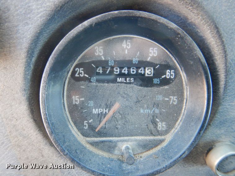 image for item DS8038 1995 Mack RD690S  dump truck