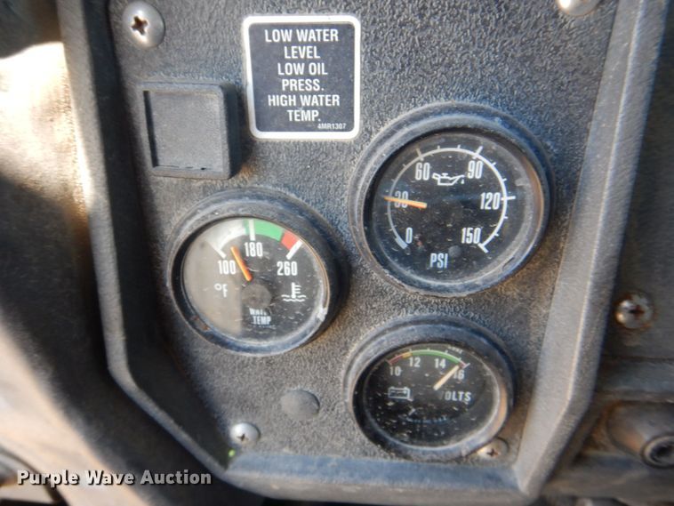 image for item DS8038 1995 Mack RD690S  dump truck