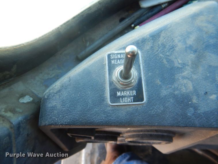 image for item DS8038 1995 Mack RD690S  dump truck