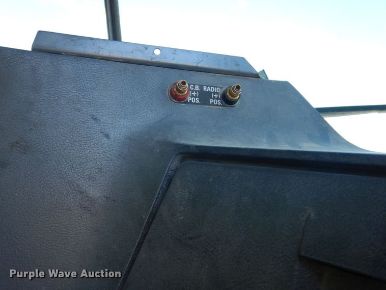 image for item DS8038 1995 Mack RD690S  dump truck