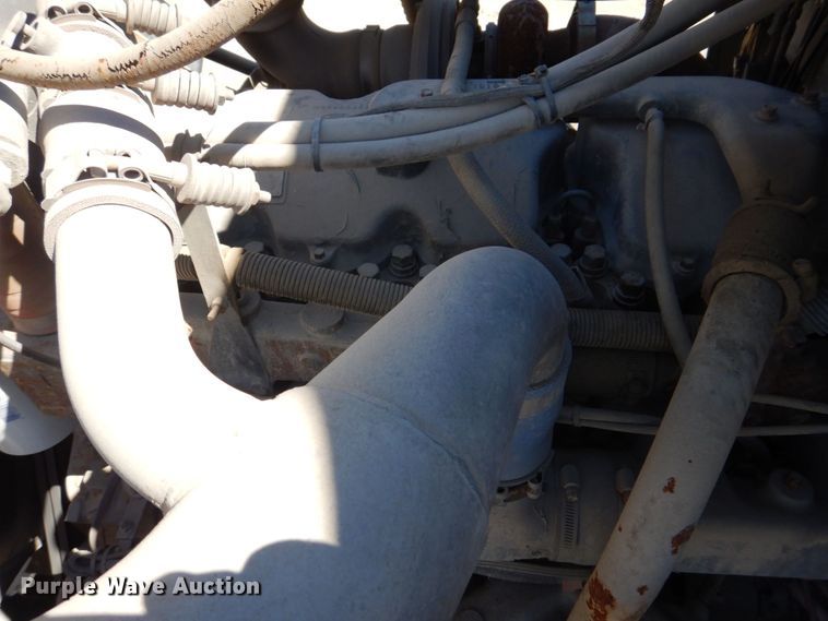 image for item DS8038 1995 Mack RD690S  dump truck