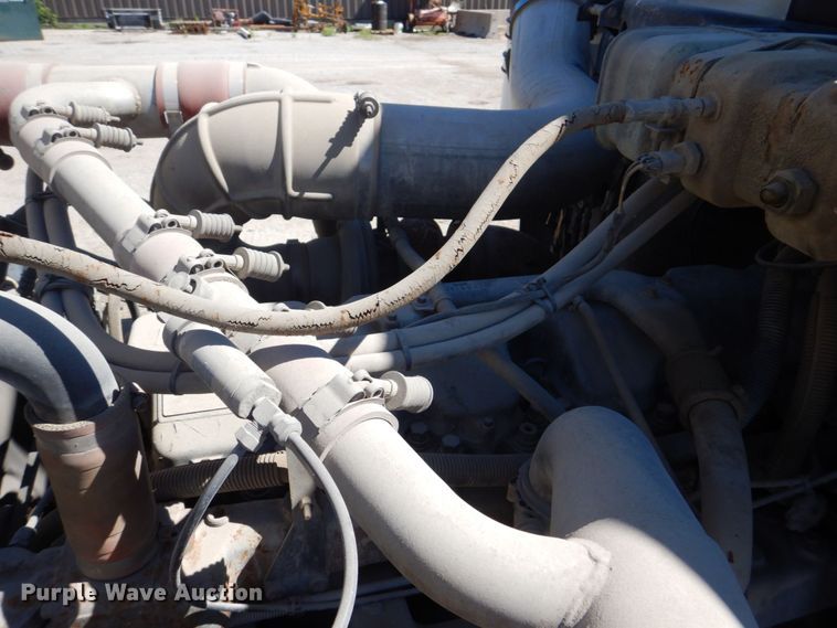 image for item DS8038 1995 Mack RD690S  dump truck