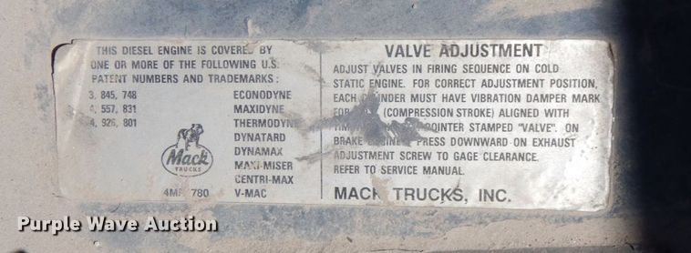 image for item DS8038 1995 Mack RD690S  dump truck