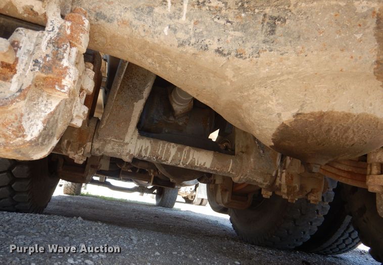 image for item DS8039 1995 Mack RD690S dump truck