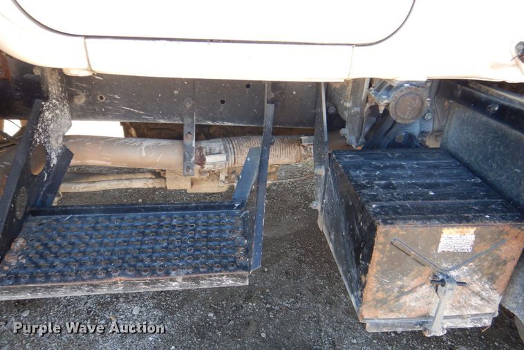 image for item DS8039 1995 Mack RD690S dump truck