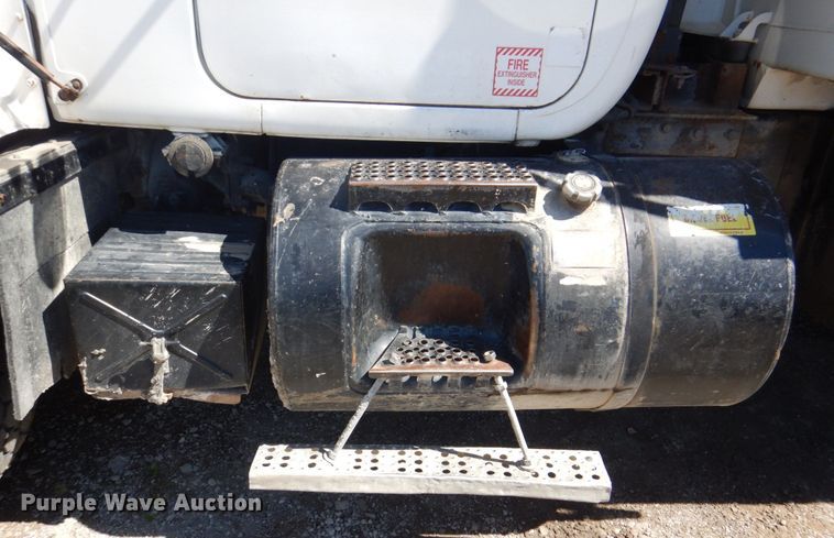 image for item DS8039 1995 Mack RD690S dump truck