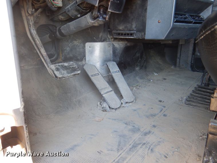 image for item DS8039 1995 Mack RD690S dump truck