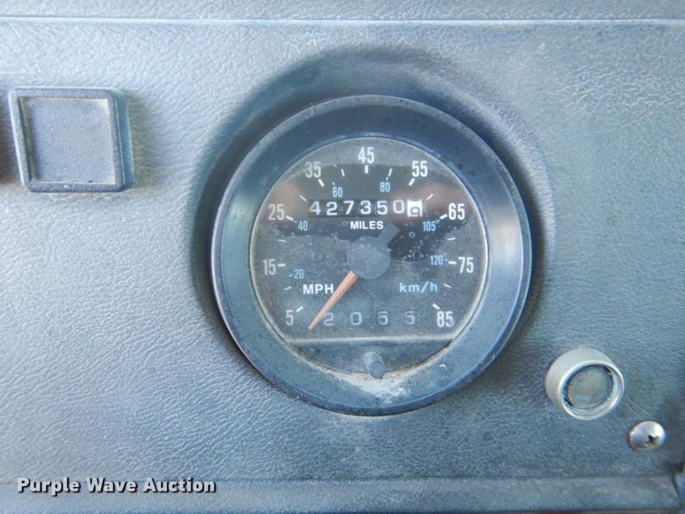 image for item DS8039 1995 Mack RD690S dump truck