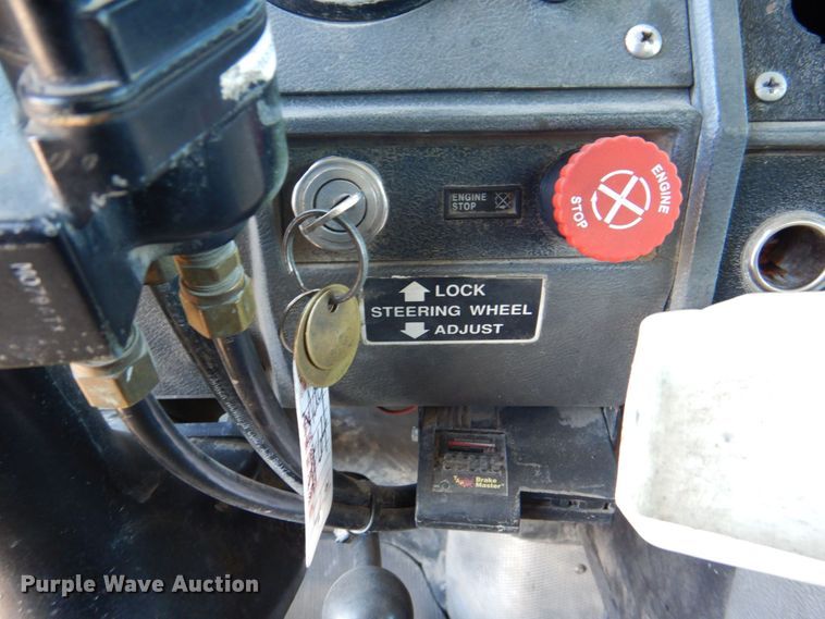 image for item DS8039 1995 Mack RD690S dump truck