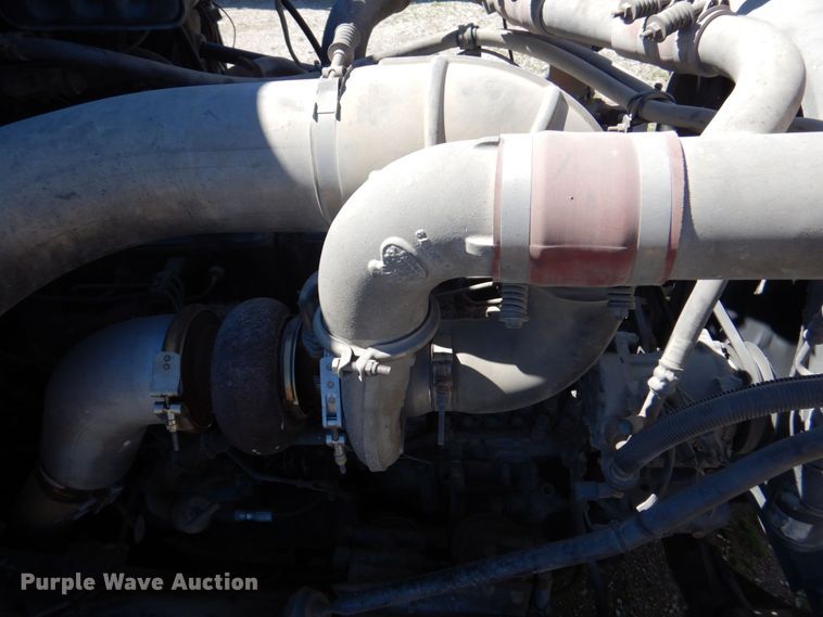 image for item DS8039 1995 Mack RD690S dump truck