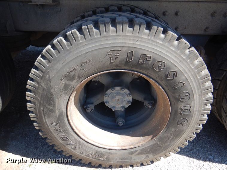 image for item DS8039 1995 Mack RD690S dump truck