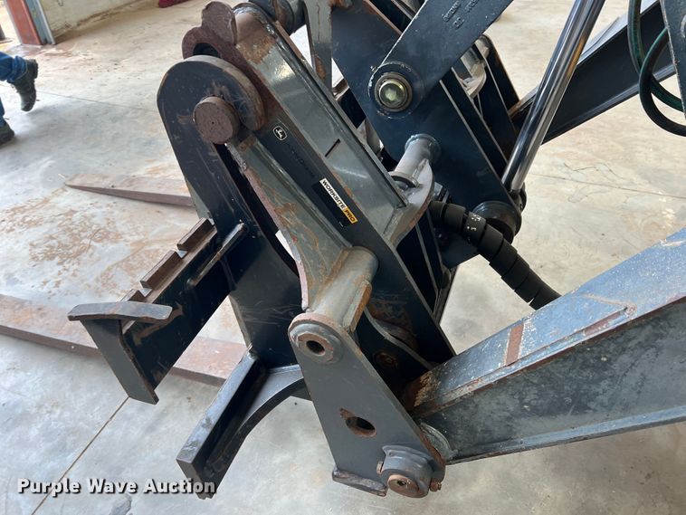 image for item DS8250 2012 John Deere 410K  backhoe