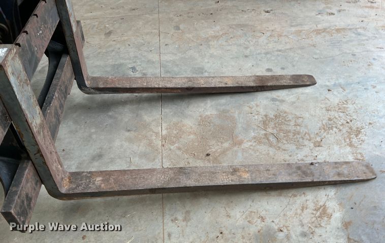 image for item DS8250 2012 John Deere 410K  backhoe