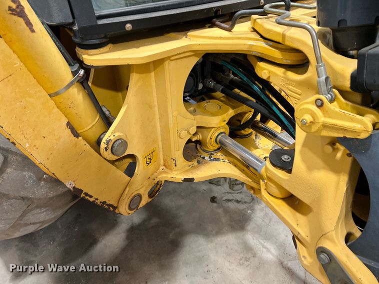 image for item DS8250 2012 John Deere 410K  backhoe