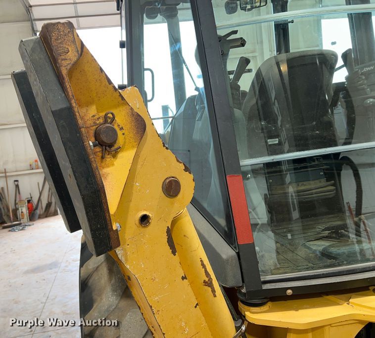 image for item DS8250 2012 John Deere 410K  backhoe
