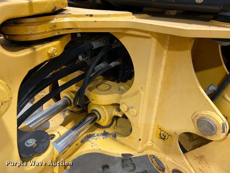 image for item DS8250 2012 John Deere 410K  backhoe