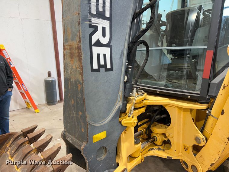 image for item DS8250 2012 John Deere 410K  backhoe
