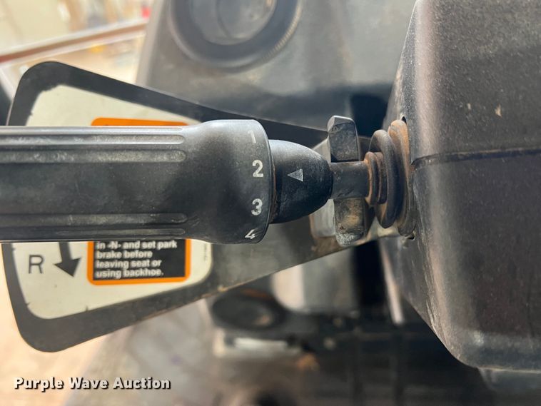 image for item DS8250 2012 John Deere 410K  backhoe