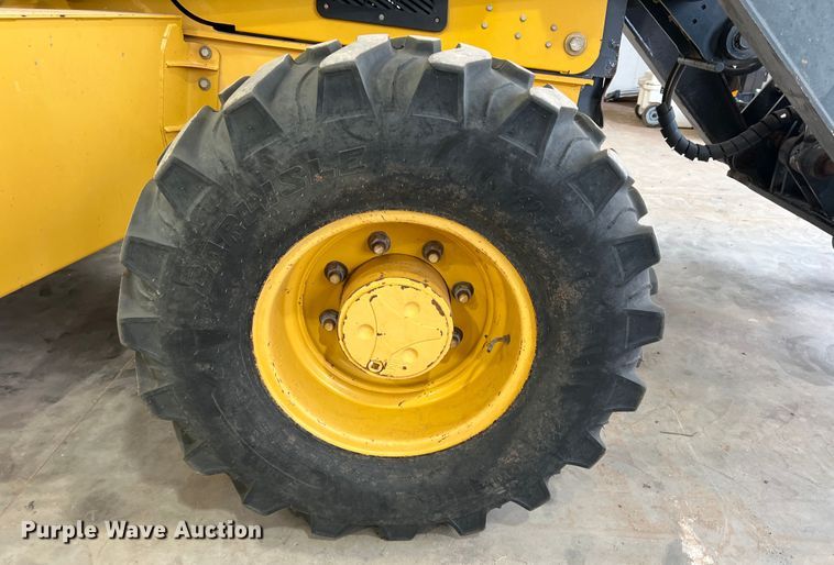 image for item DS8250 2012 John Deere 410K  backhoe