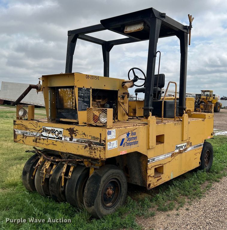 image for item DS8289 Ferguson SP-1118  pneumatic roller