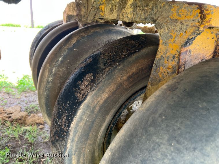 image for item DS8289 Ferguson SP-1118  pneumatic roller