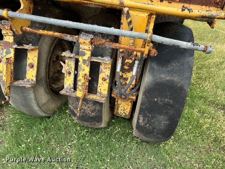 image for item DS8289 Ferguson SP-1118  pneumatic roller