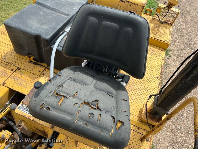 image for item DS8289 Ferguson SP-1118  pneumatic roller