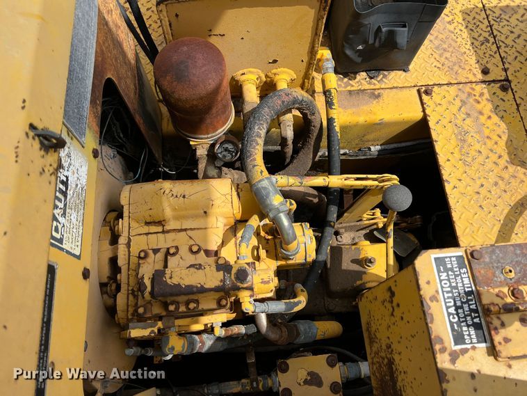 image for item DS8289 Ferguson SP-1118  pneumatic roller