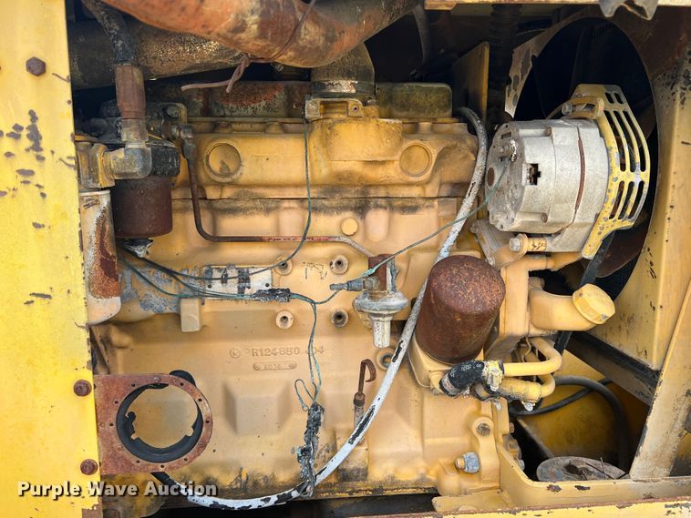 image for item DS8289 Ferguson SP-1118  pneumatic roller