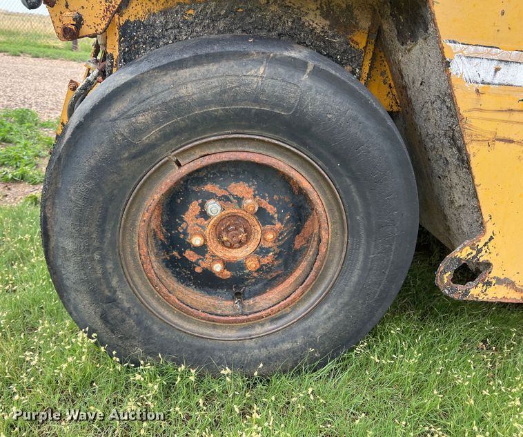 image for item DS8289 Ferguson SP-1118  pneumatic roller