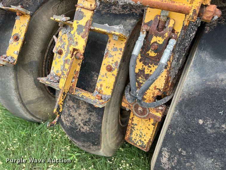 image for item DS8289 Ferguson SP-1118  pneumatic roller