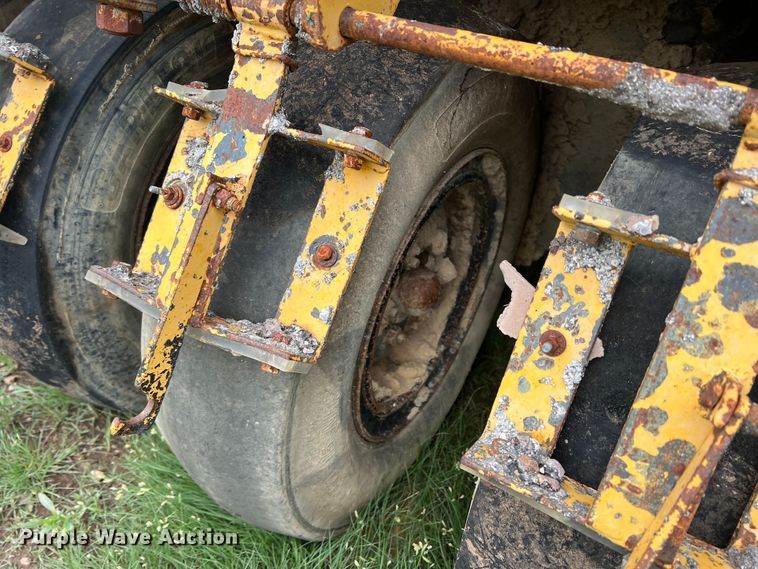 image for item DS8289 Ferguson SP-1118  pneumatic roller