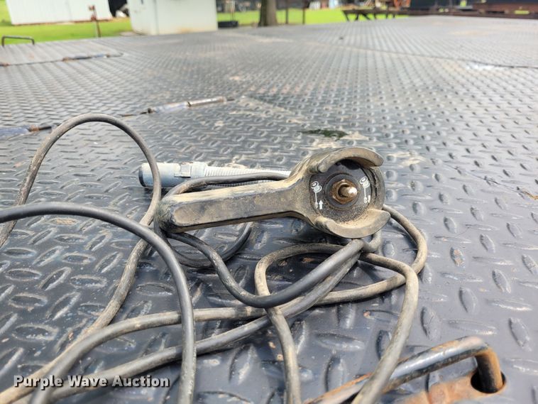 image for item FC9142 1989 Trail-Eze  equipment trailer