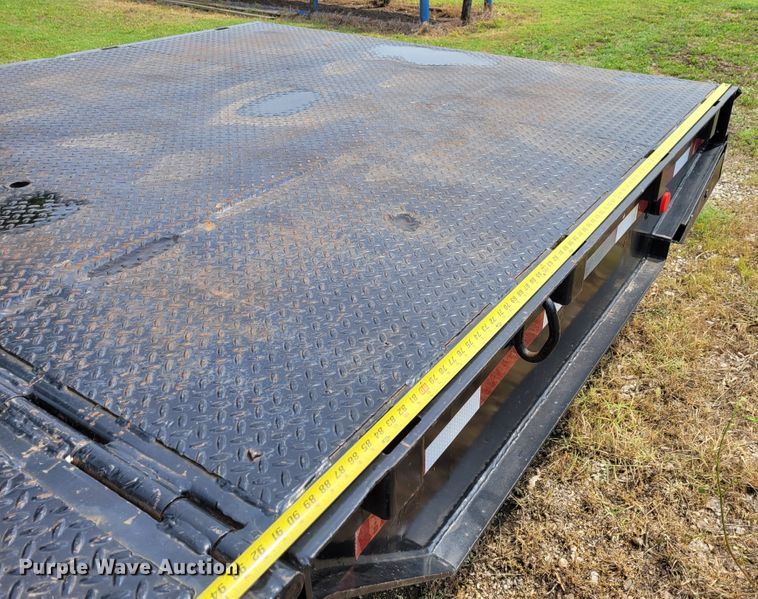 image for item FC9142 1989 Trail-Eze  equipment trailer