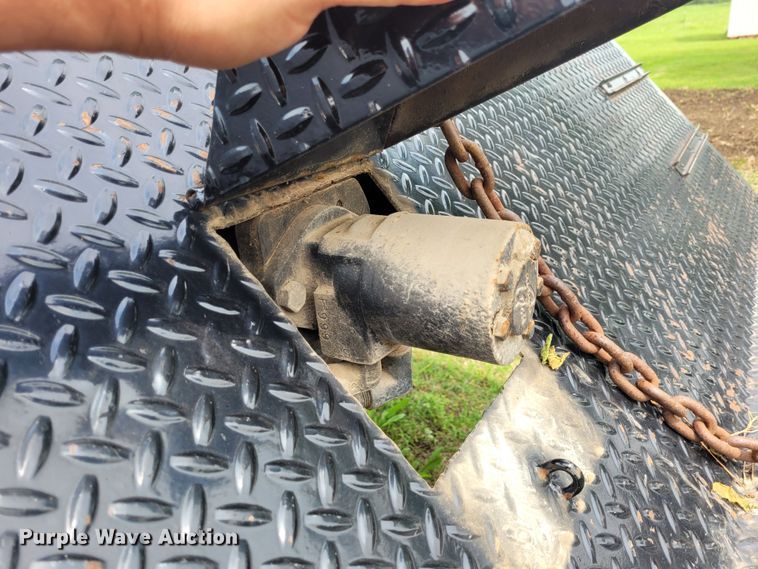 image for item FC9142 1989 Trail-Eze  equipment trailer