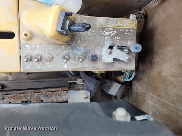 image for item FC9153 1994 Caterpillar 120G  motor grader