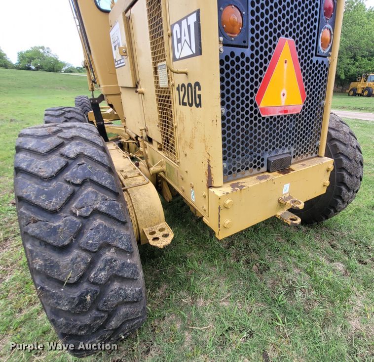 image for item FC9153 1994 Caterpillar 120G  motor grader