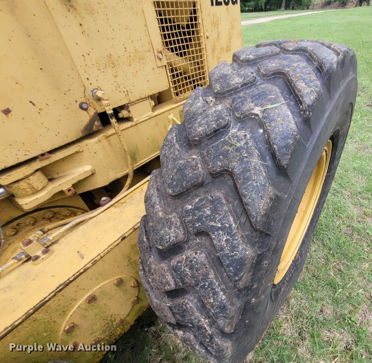image for item FC9153 1994 Caterpillar 120G  motor grader