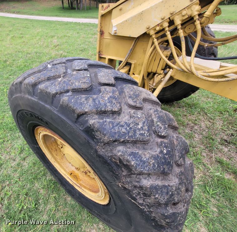 image for item FC9153 1994 Caterpillar 120G  motor grader