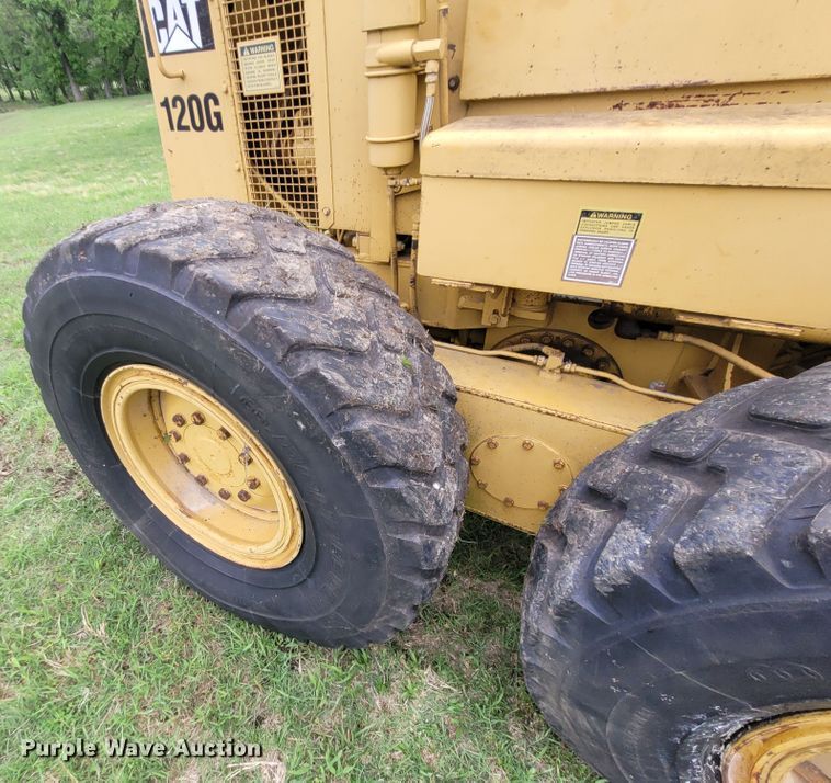 image for item FC9153 1994 Caterpillar 120G  motor grader