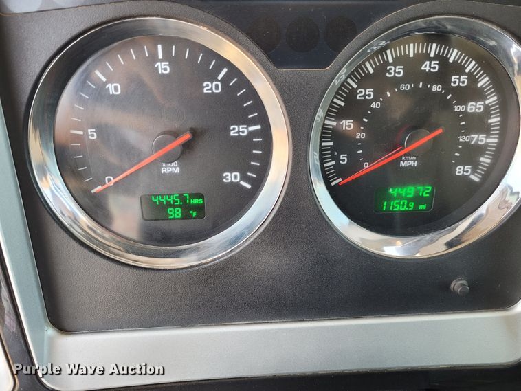 image for item FC9155 2015 Kenworth T800  hydrovac truck