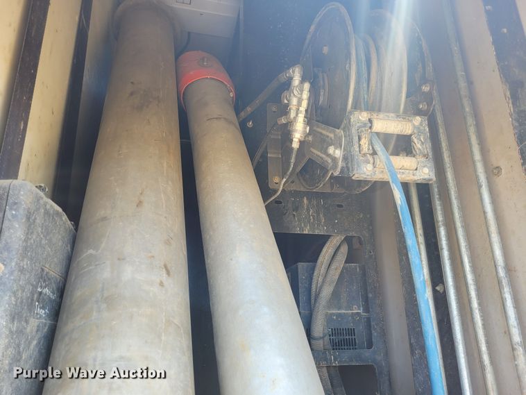 image for item FC9155 2015 Kenworth T800  hydrovac truck